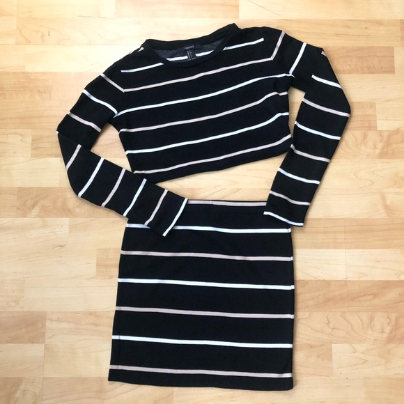 Forever 21 Dresses & Skirts - Forever 21 2 piece skirt set size small